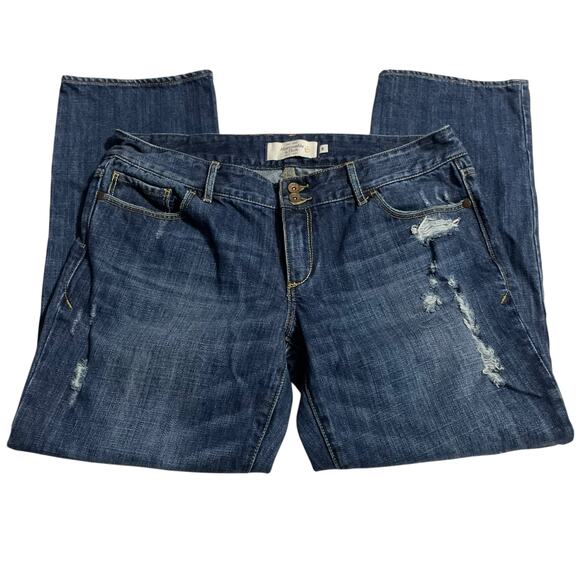 Abercrombie and Fitch Jeans Womens Size 8 Blue Distressed Capri Denim Dark Wash - Picture 4 of 10